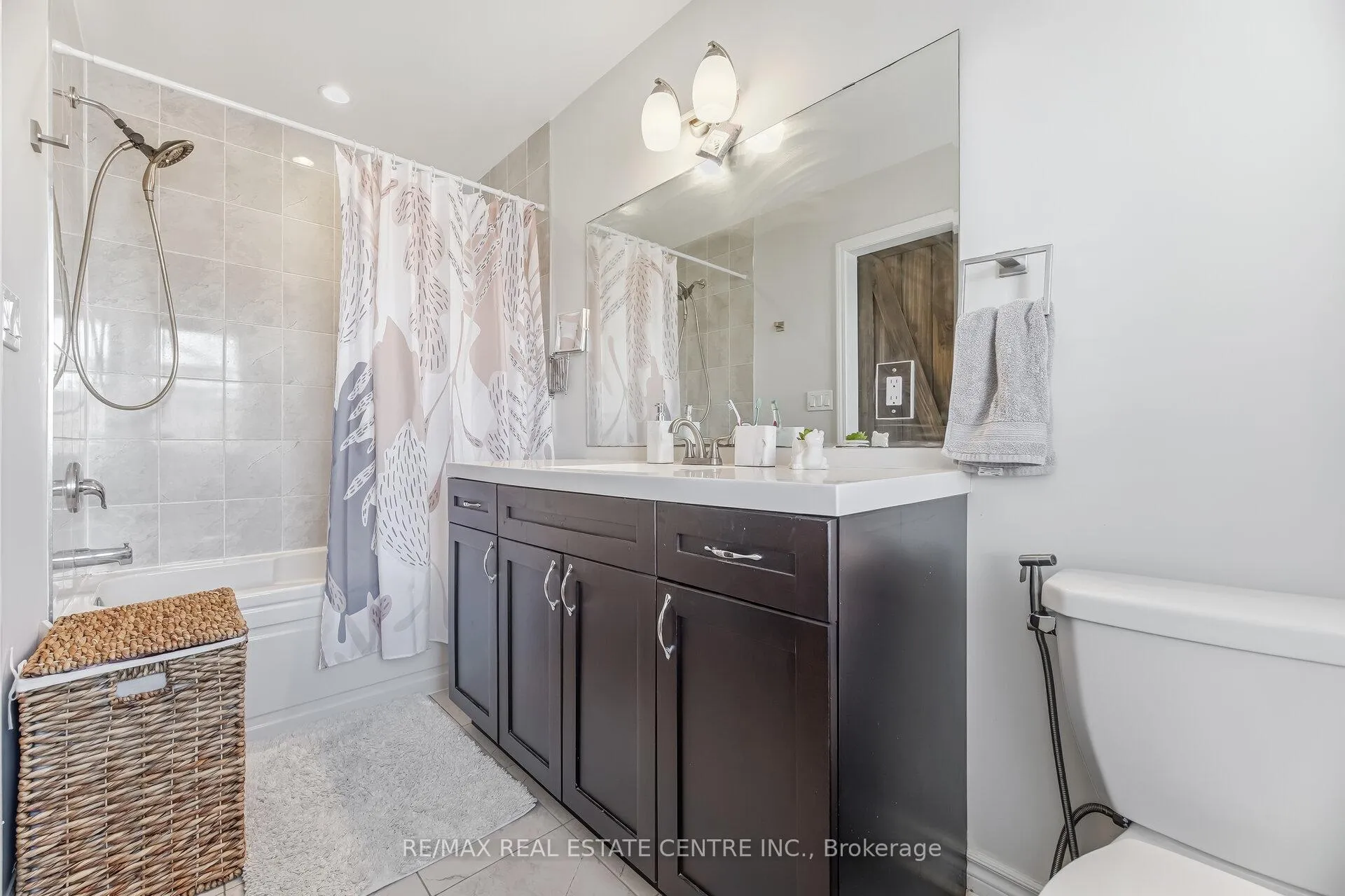 Photo 26 of Unit 13, 1000 Asleton Boulevard, Milton, Willmott — HOMEH
