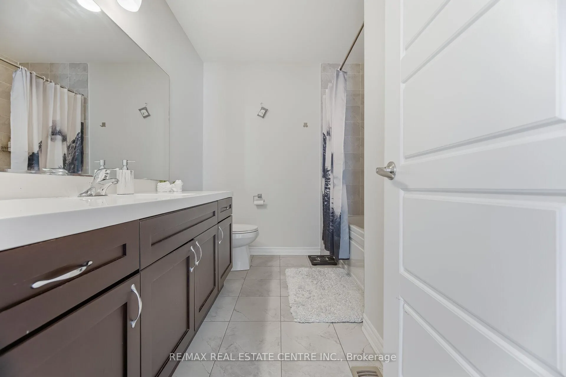 Photo 31 of Unit 13, 1000 Asleton Boulevard, Milton, Willmott — HOMEH