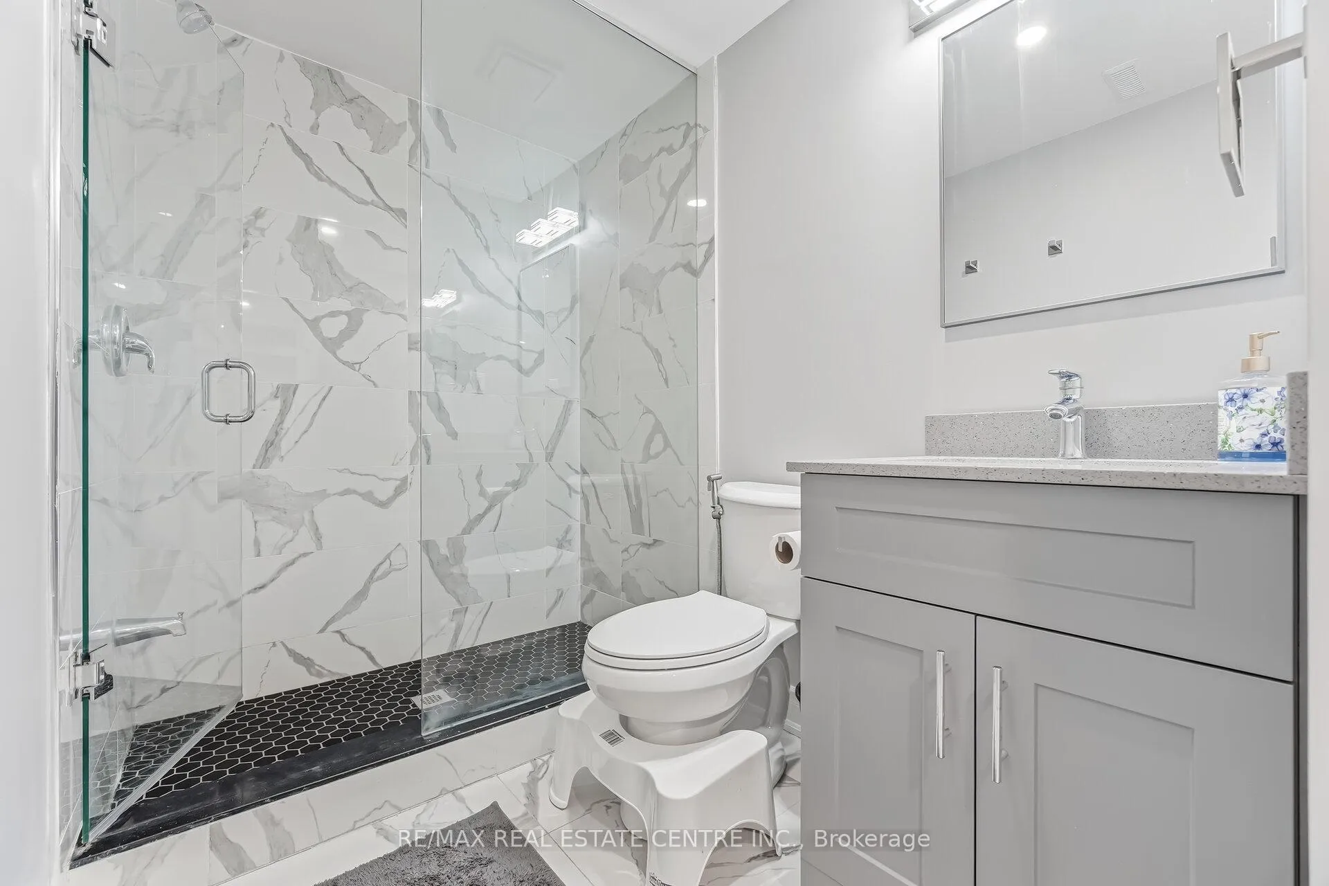 Photo 41 of Unit 13, 1000 Asleton Boulevard, Milton, Willmott — HOMEH