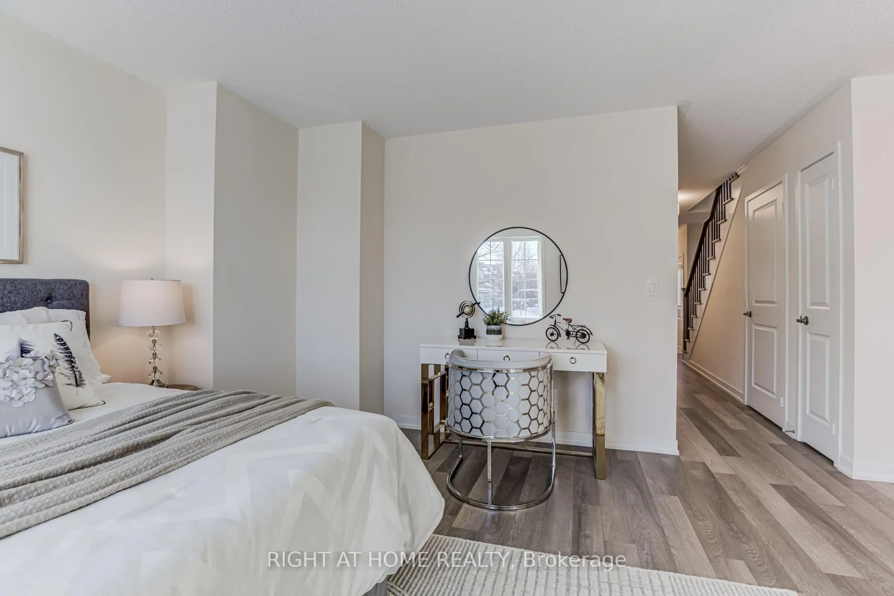Photo 7 of 68 Lady Dolores Avenue, Vaughan, Patterson — HOMEH