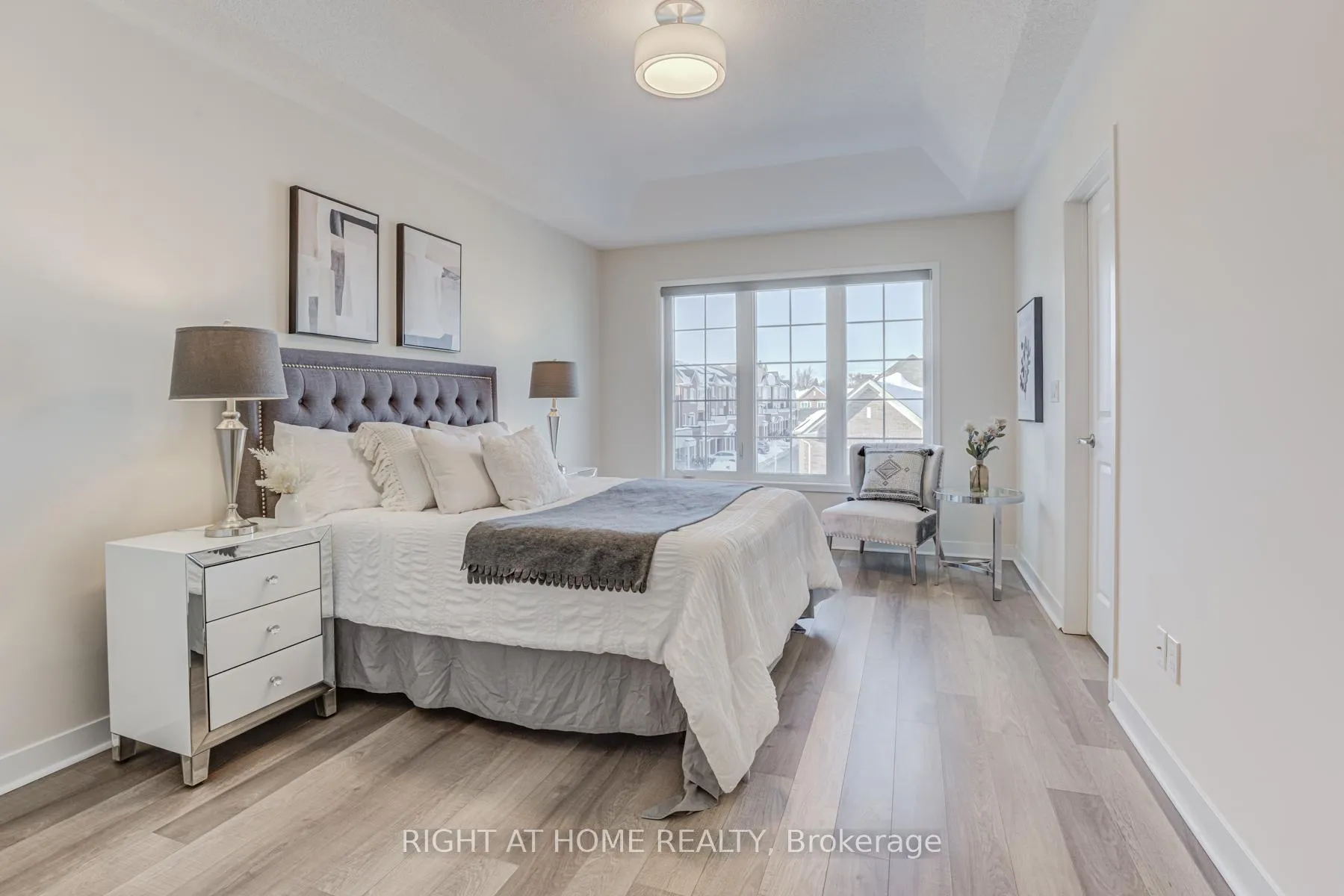 Photo 23 of 68 Lady Dolores Avenue, Vaughan, Patterson — HOMEH