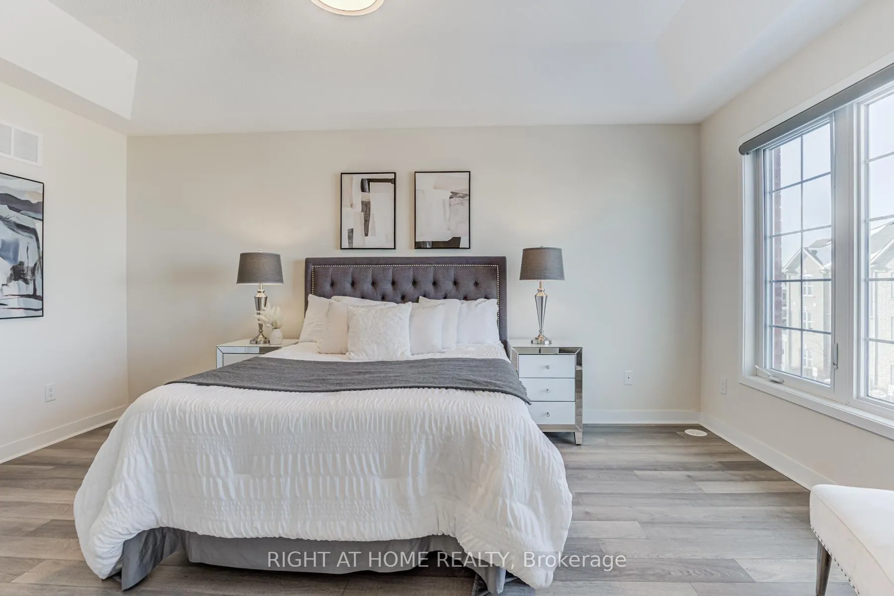 Photo 24 of 68 Lady Dolores Avenue, Vaughan, Patterson — HOMEH