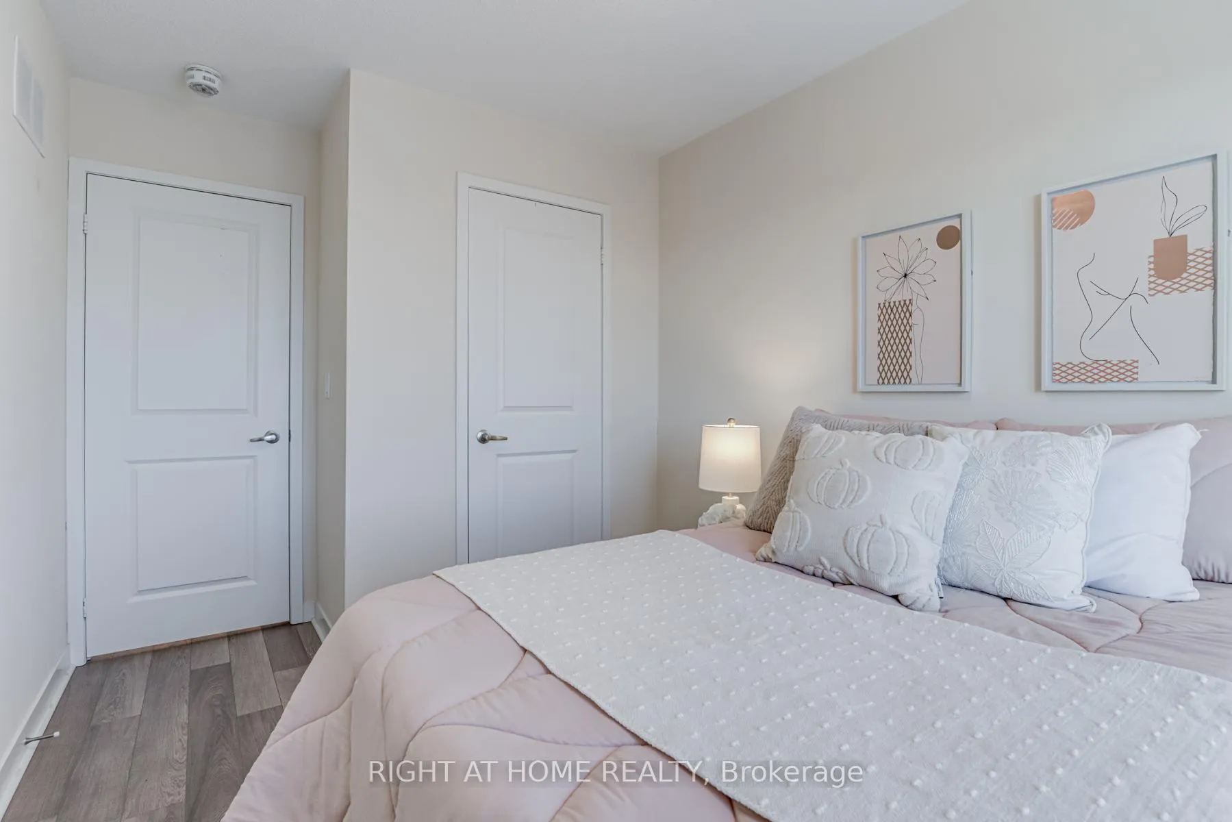 Photo 30 of 68 Lady Dolores Avenue, Vaughan, Patterson — HOMEH