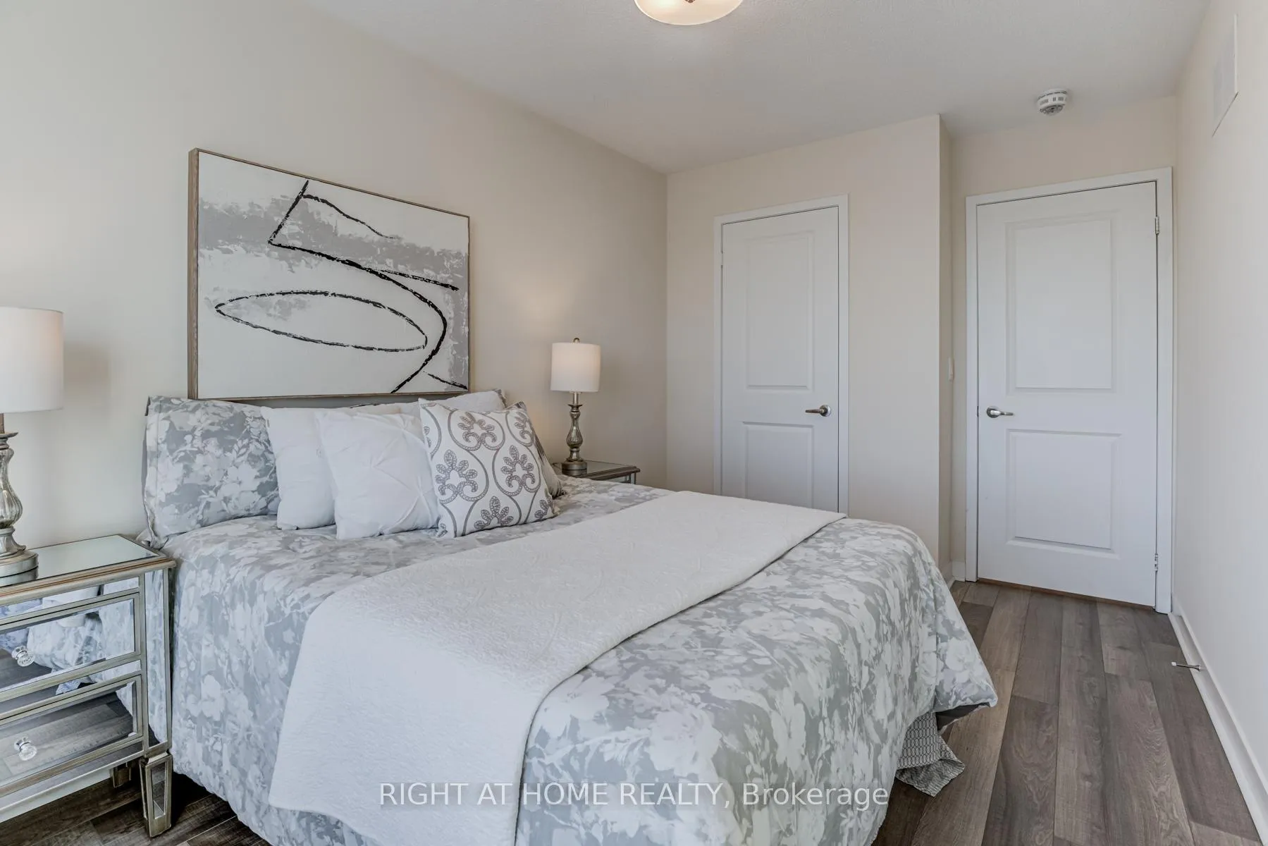 Photo 32 of 68 Lady Dolores Avenue, Vaughan, Patterson — HOMEH