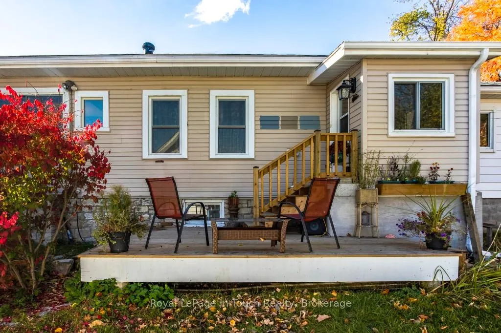 Photo 3 of 450 Assiniboia Street, Tay, Port McNicoll — HOMEH