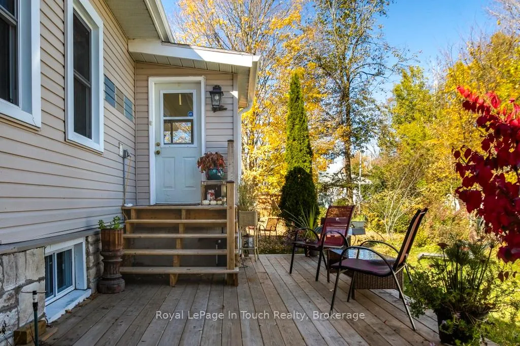 Photo 4 of 450 Assiniboia Street, Tay, Port McNicoll — HOMEH