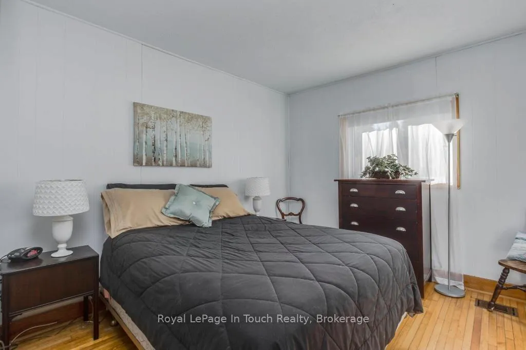 Photo 13 of 450 Assiniboia Street, Tay, Port McNicoll — HOMEH