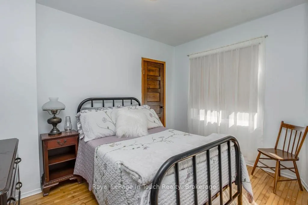 Photo 14 of 450 Assiniboia Street, Tay, Port McNicoll — HOMEH