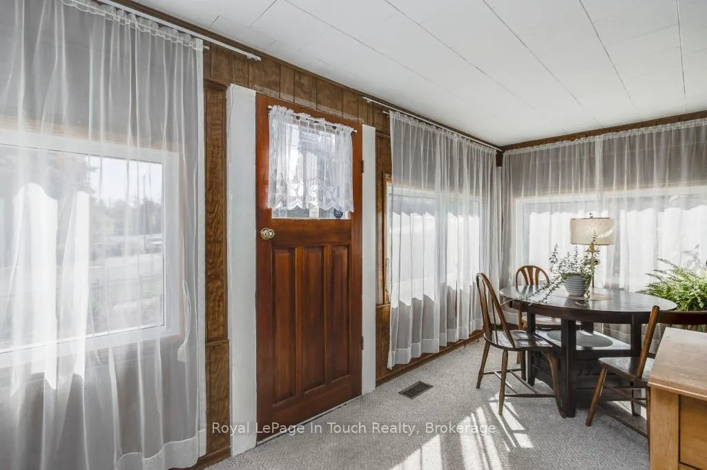 Photo 19 of 450 Assiniboia Street, Tay, Port McNicoll — HOMEH