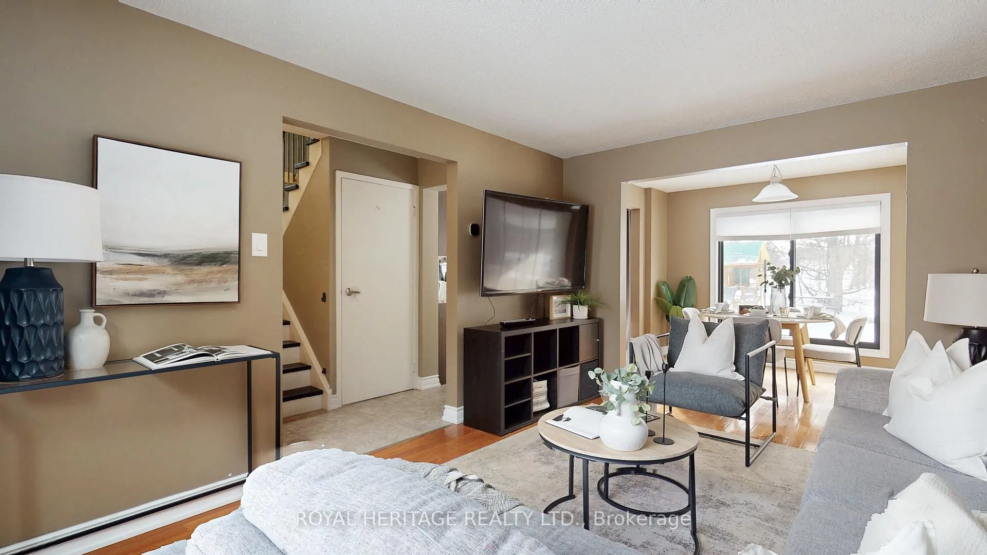 Photo 5 of 636 Beckworth Square, Pickering, Amberlea — HOMEH