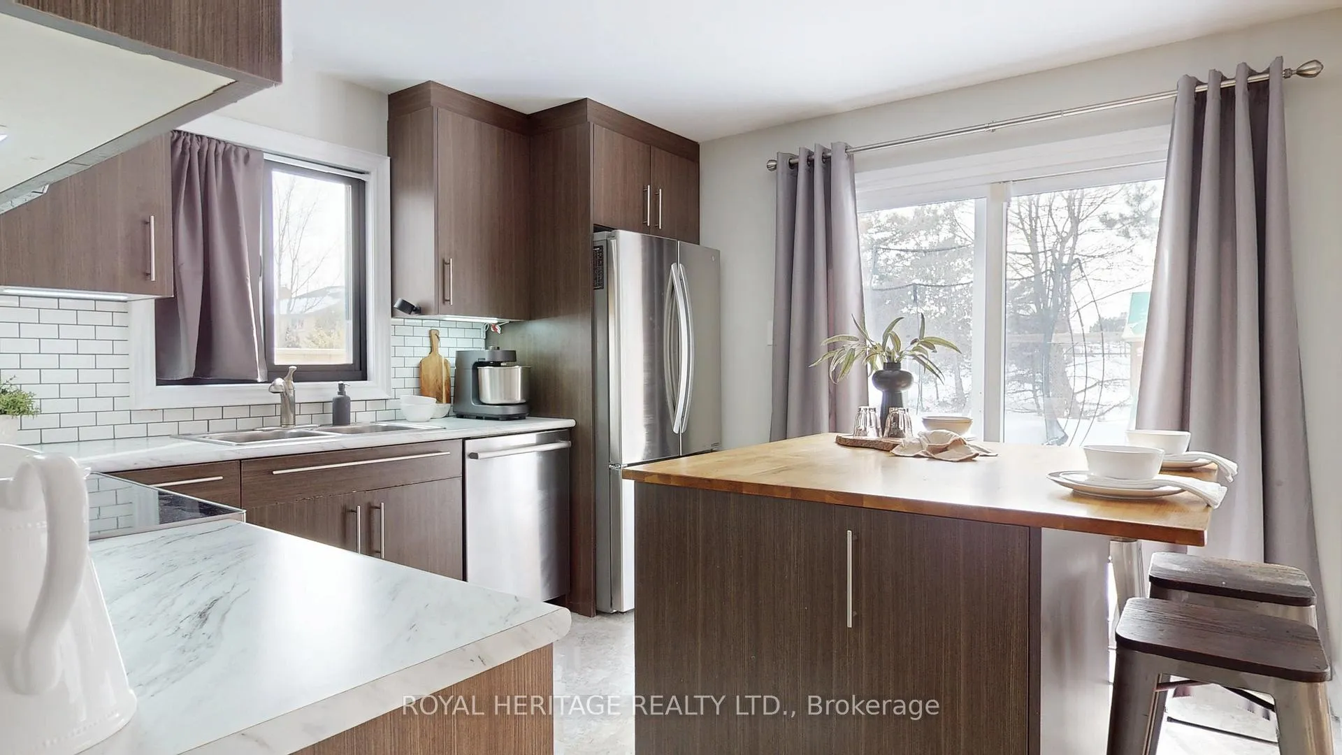 Photo 11 of 636 Beckworth Square, Pickering, Amberlea — HOMEH