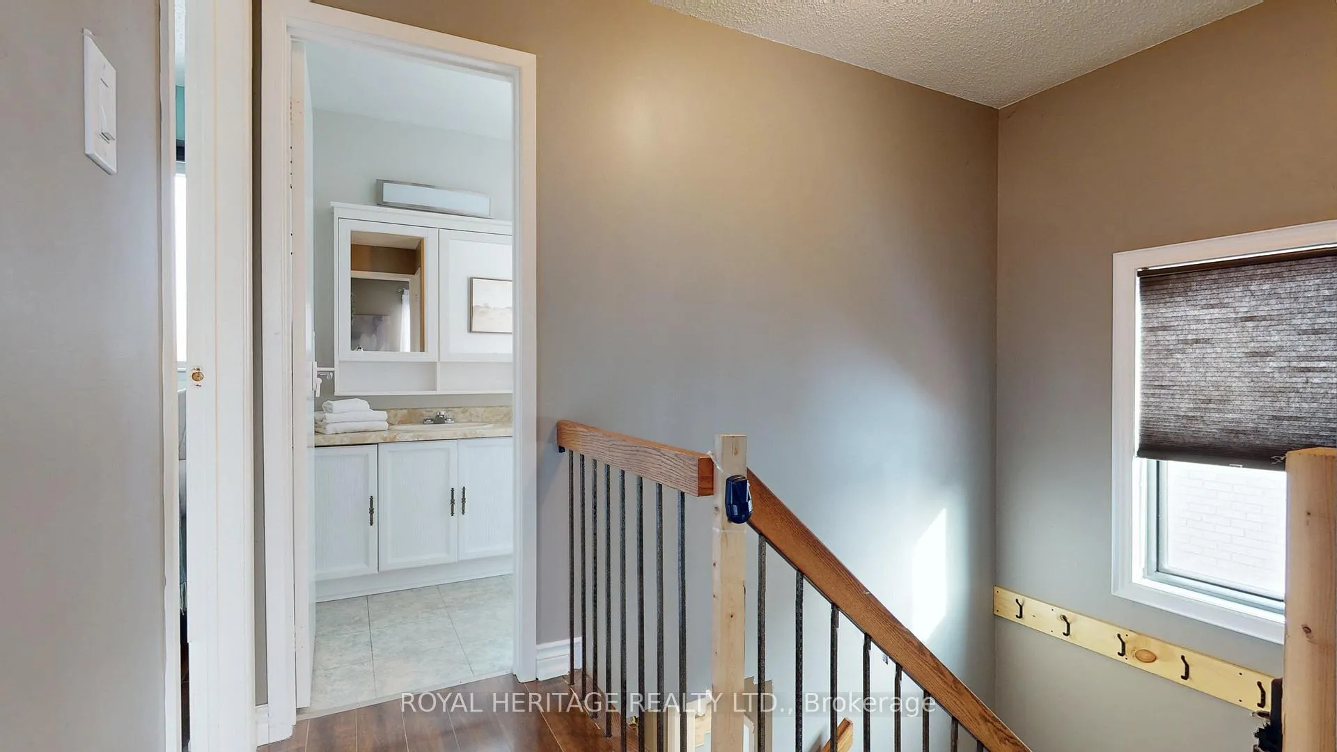 Photo 17 of 636 Beckworth Square, Pickering, Amberlea — HOMEH