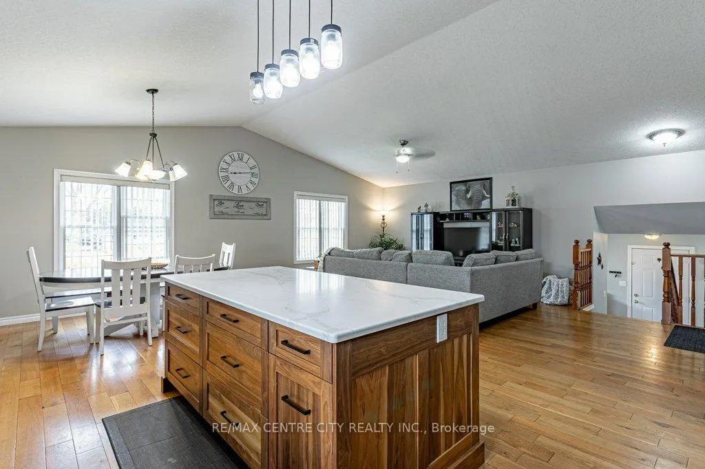 Photo 15 of 6851 Springfield Road S, Malahide, Mount Salem — HOMEH