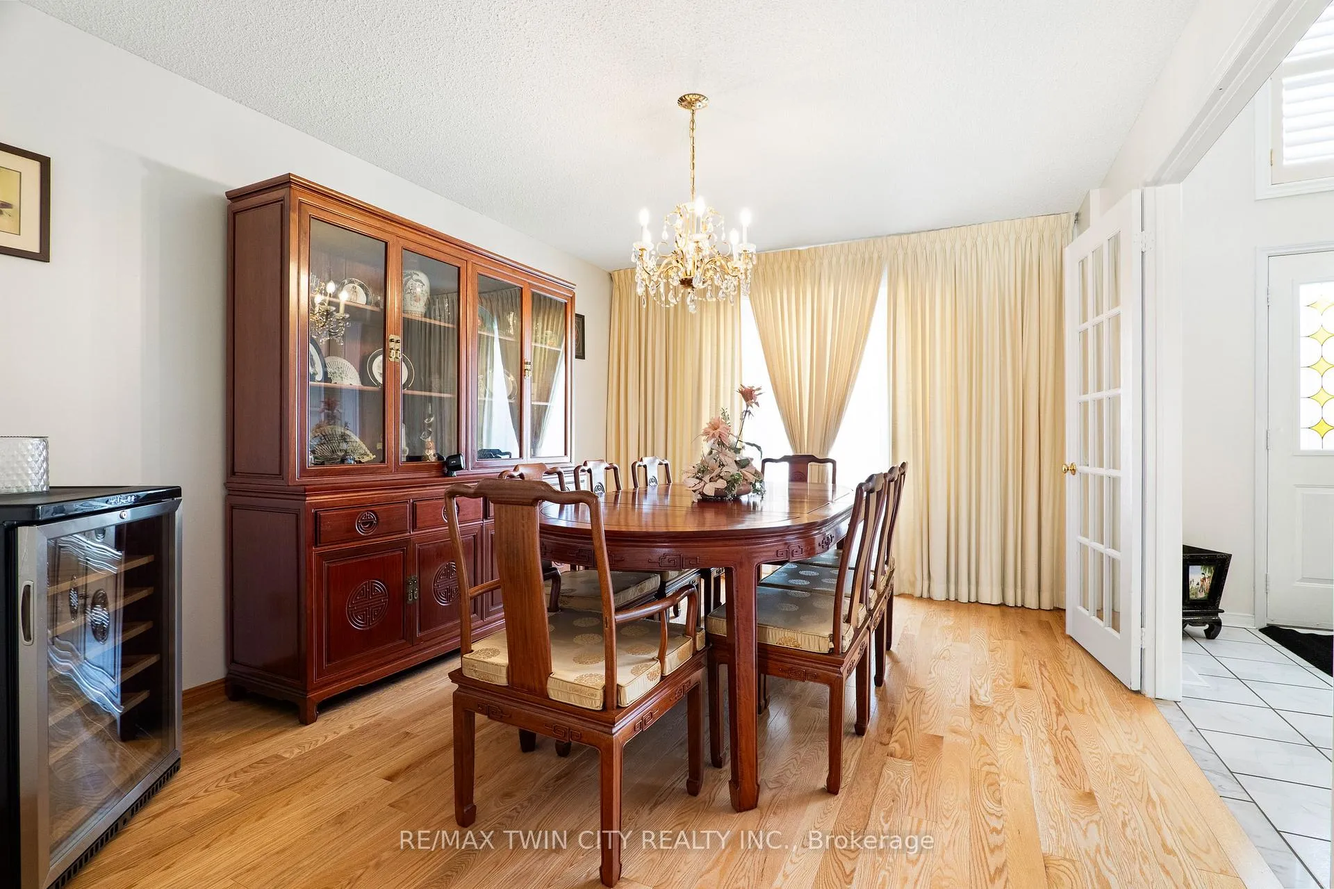 Photo 8 of 95 Old Meadow Lane, Waterloo — HOMEH