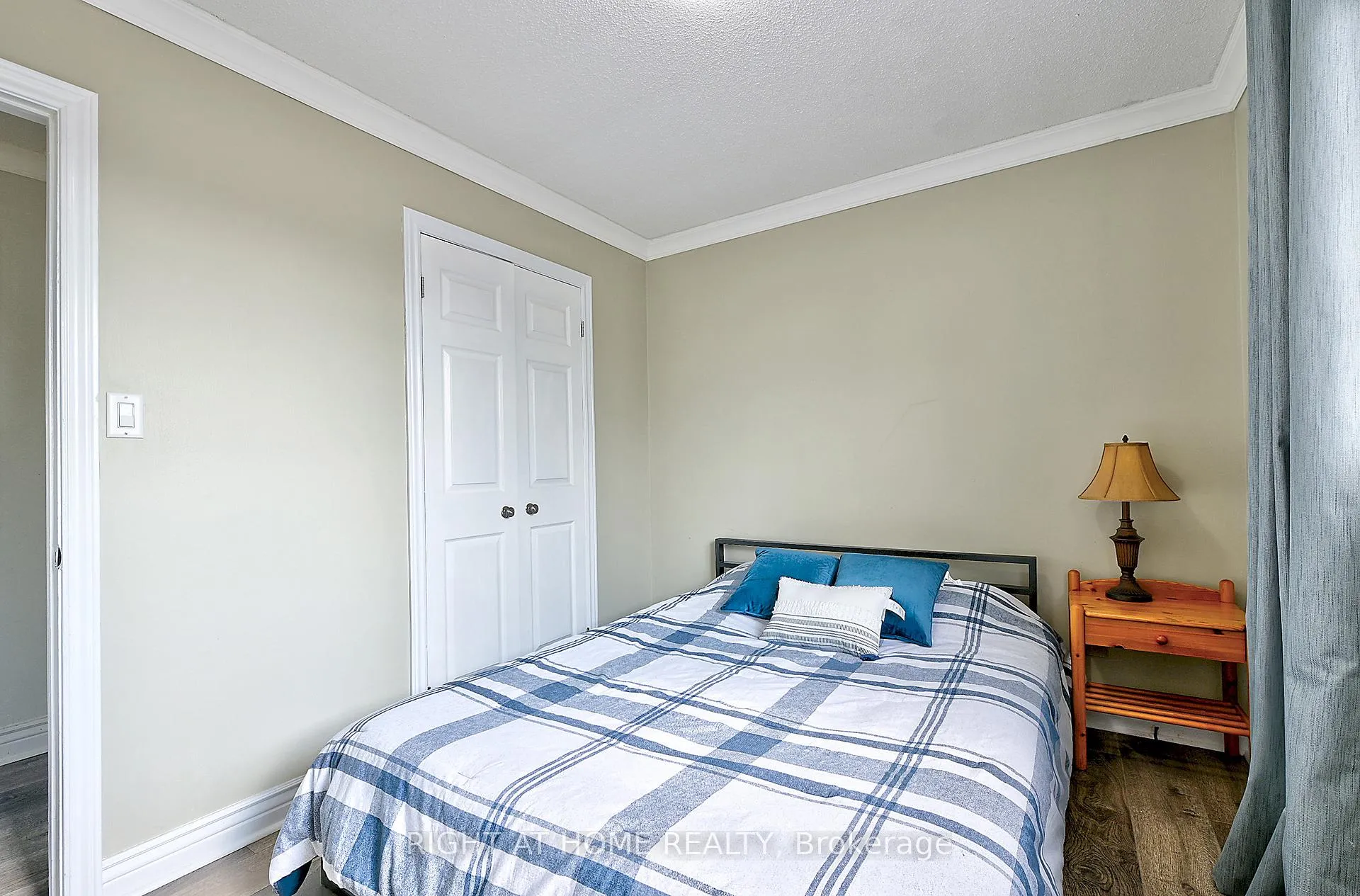 Photo 23 of 224 Ridgefield Crescent, Vaughan, Maple — HOMEH