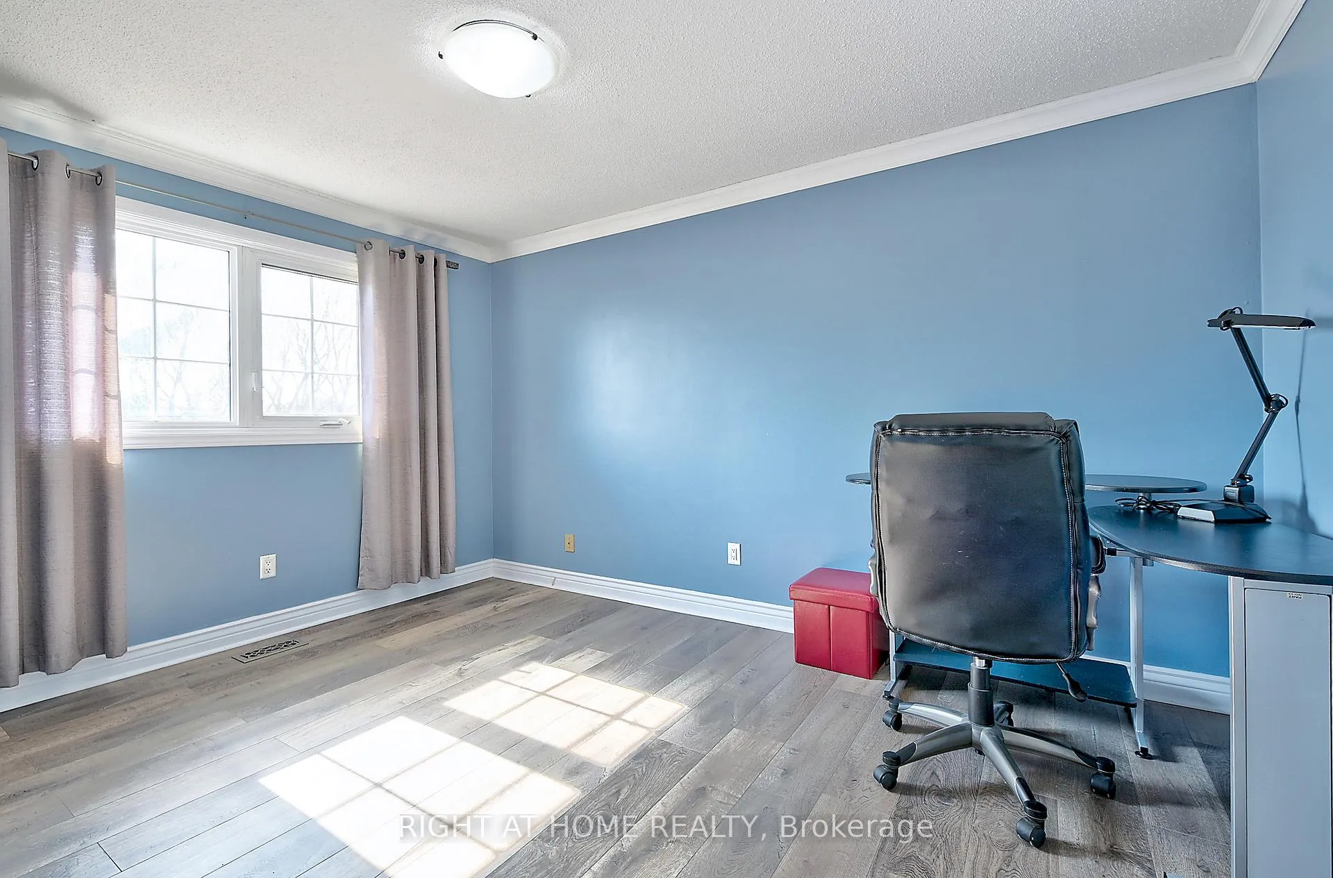 Photo 24 of 224 Ridgefield Crescent, Vaughan, Maple — HOMEH