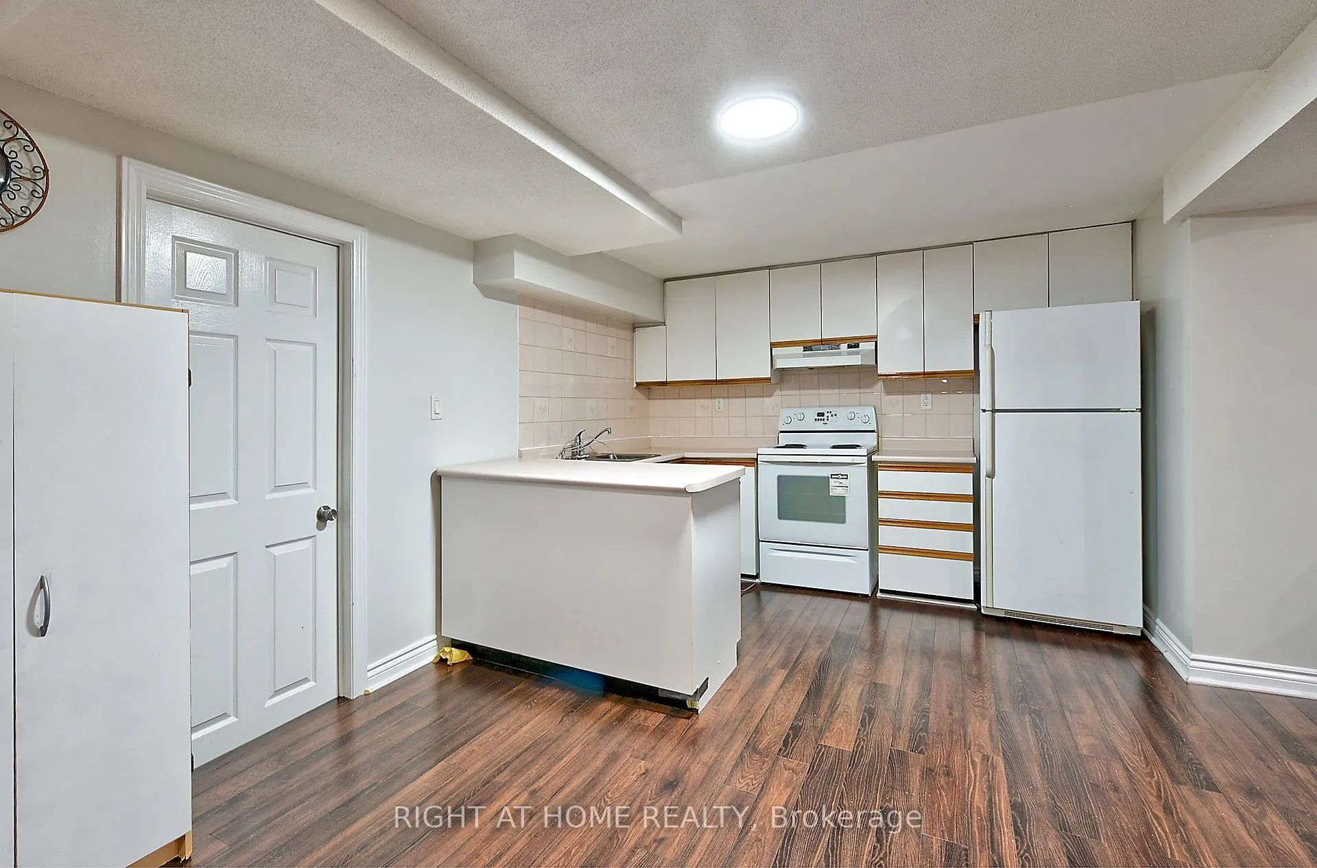 Photo 28 of 224 Ridgefield Crescent, Vaughan, Maple — HOMEH