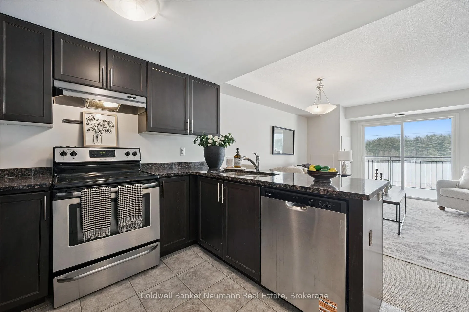 Photo 5 of Unit 406, 45 Kingsbury Square, Guelph, Pineridge/Westminster Woods — HOMEH