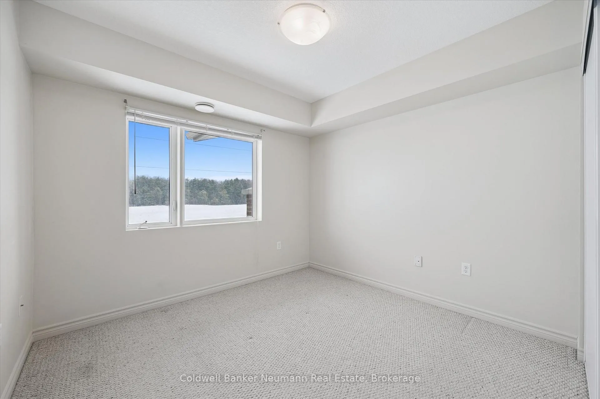 Photo 10 of Unit 406, 45 Kingsbury Square, Guelph, Pineridge/Westminster Woods — HOMEH