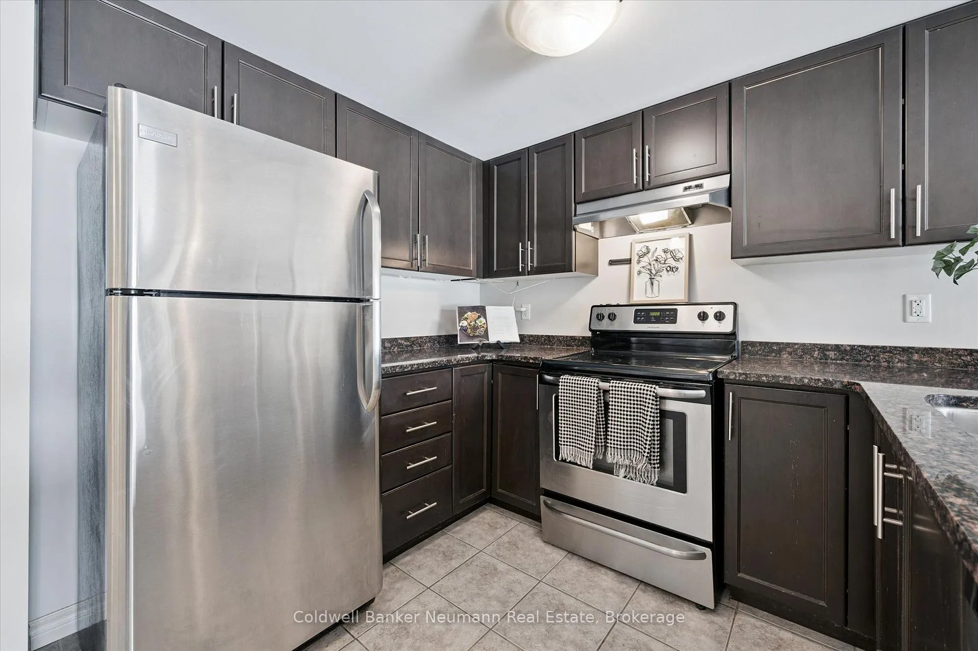 Photo 20 of Unit 406, 45 Kingsbury Square, Guelph, Pineridge/Westminster Woods — HOMEH