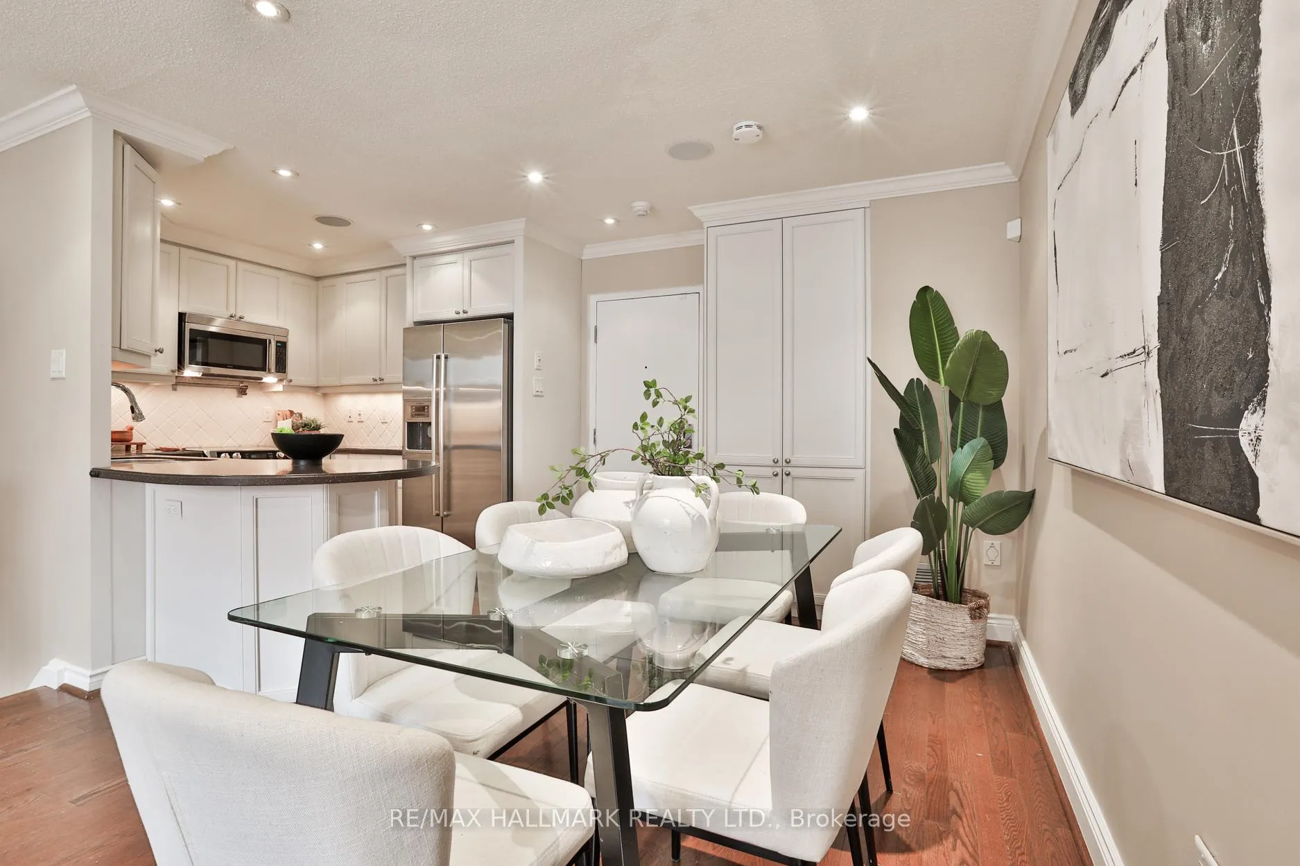 Photo 9 of Unit A12, 142 Pears Avenue, Toronto, The Annex — HOMEH