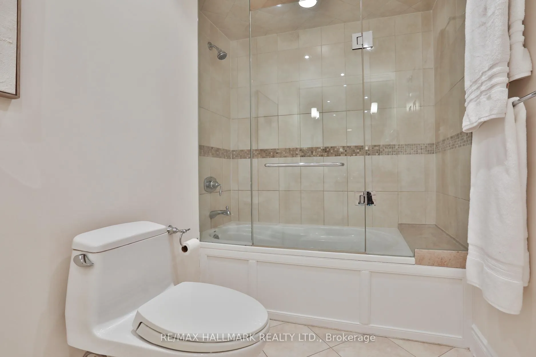 Photo 23 of Unit A12, 142 Pears Avenue, Toronto, The Annex — HOMEH