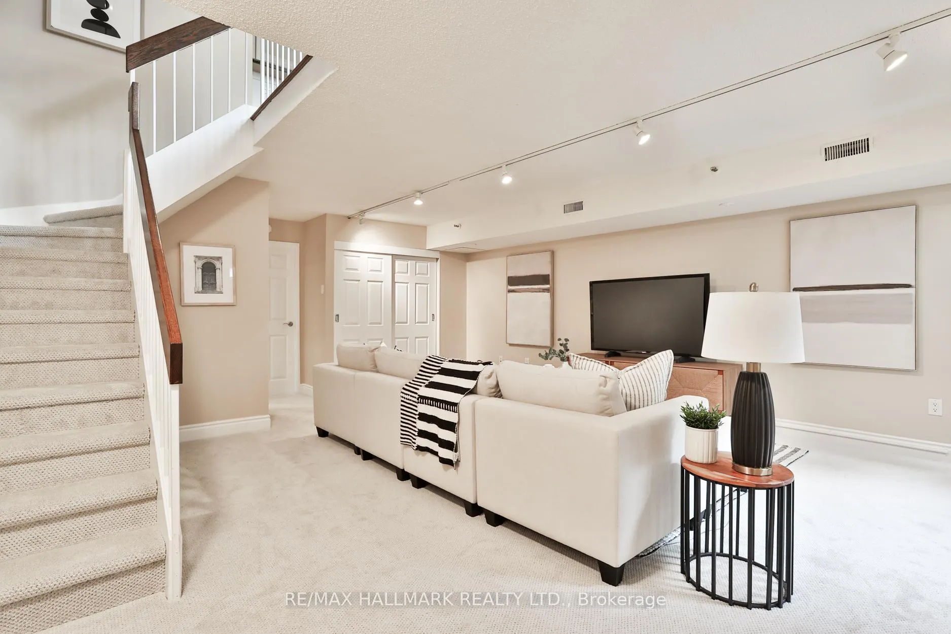 Photo 25 of Unit A12, 142 Pears Avenue, Toronto, The Annex — HOMEH