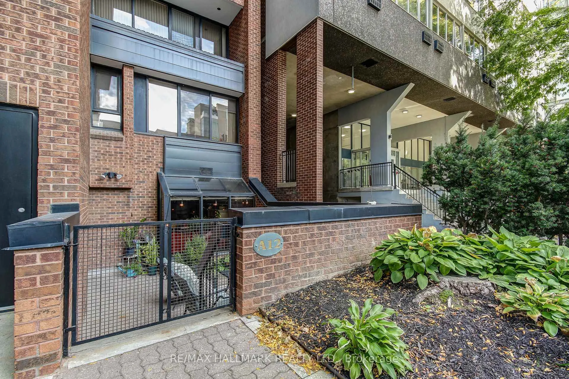 Photo 33 of Unit A12, 142 Pears Avenue, Toronto, The Annex — HOMEH