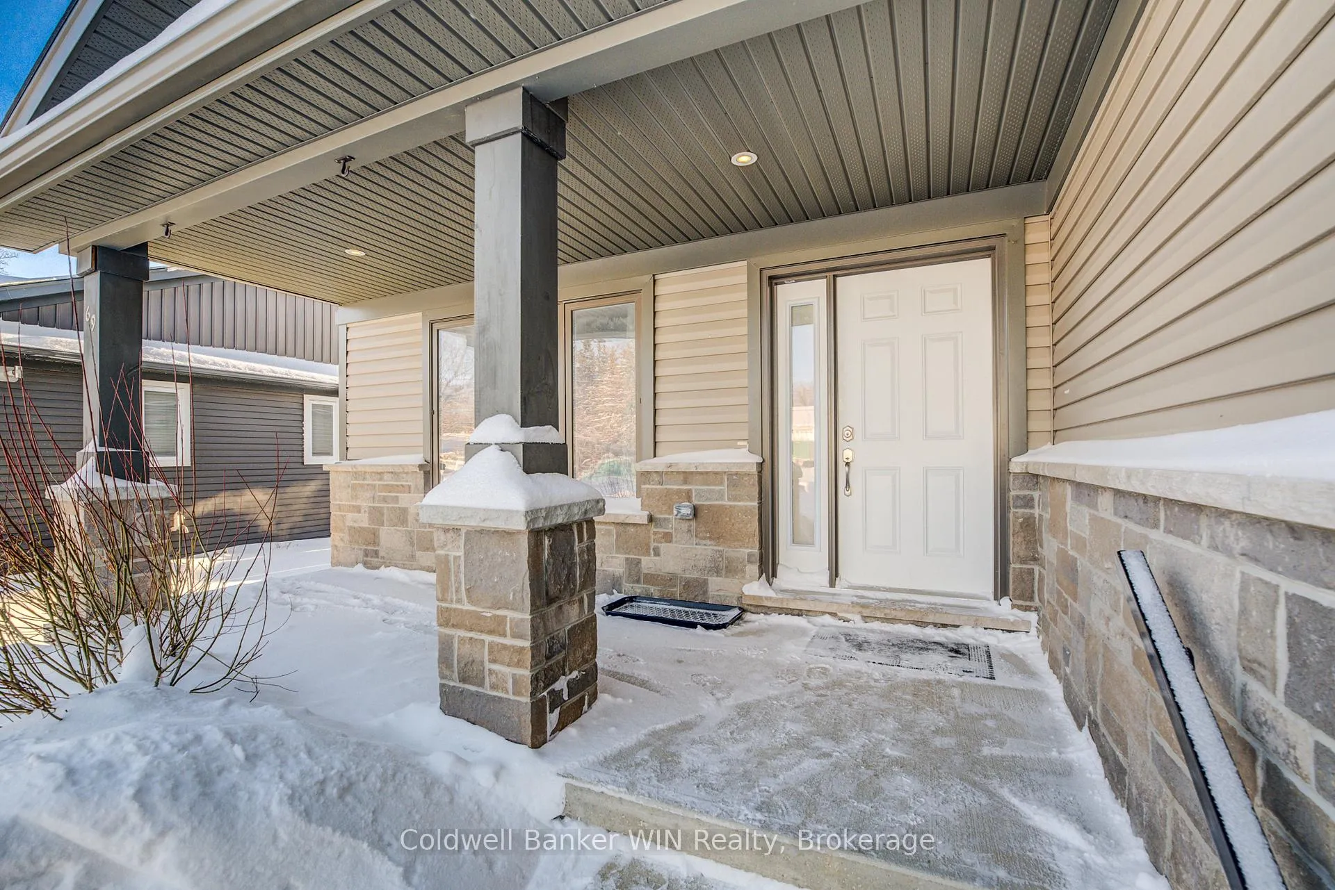 Photo 4 of 69 William Street W, Minto — HOMEH