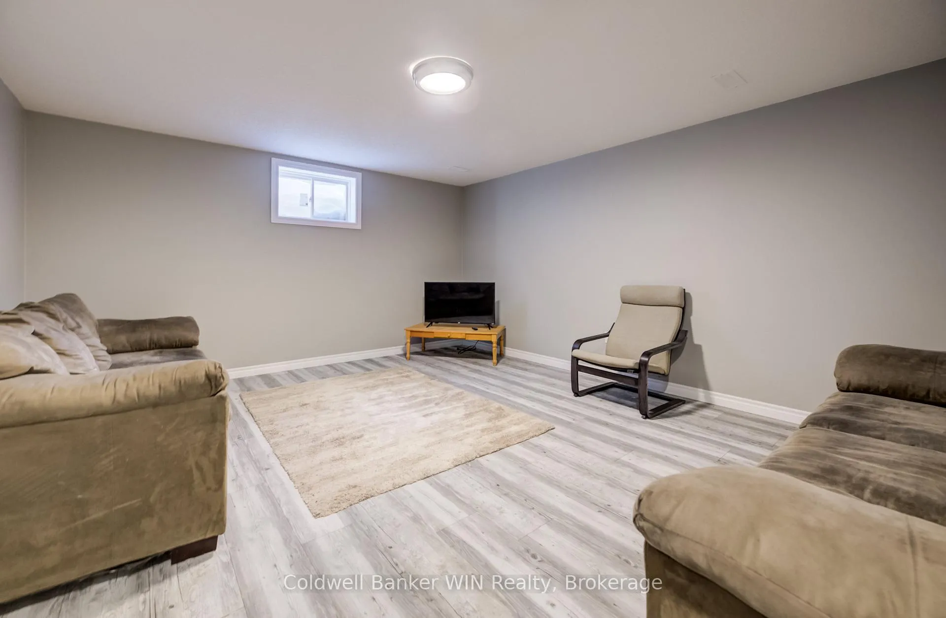 Photo 27 of 69 William Street W, Minto — HOMEH