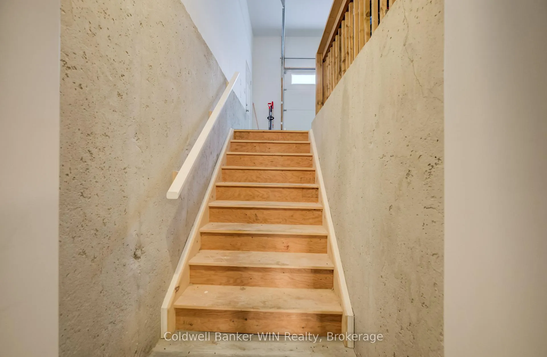 Photo 36 of 69 William Street W, Minto — HOMEH