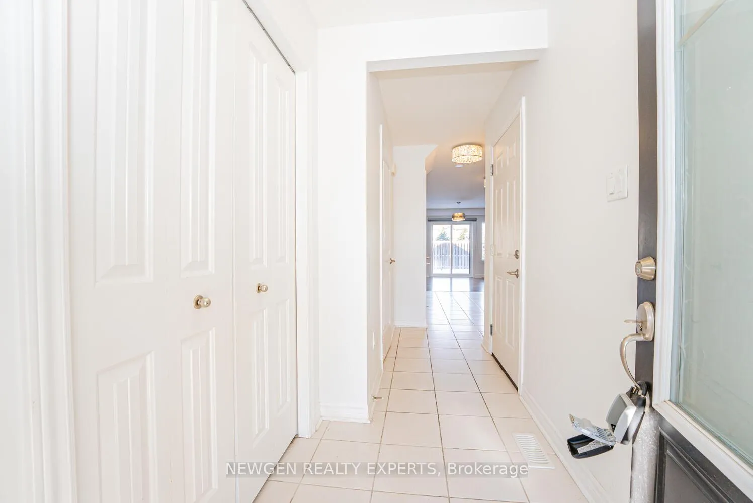 Photo 6 of Unit 34, 34 Arlington Crescent, Guelph, Pineridge/Westminster Woods — HOMEH