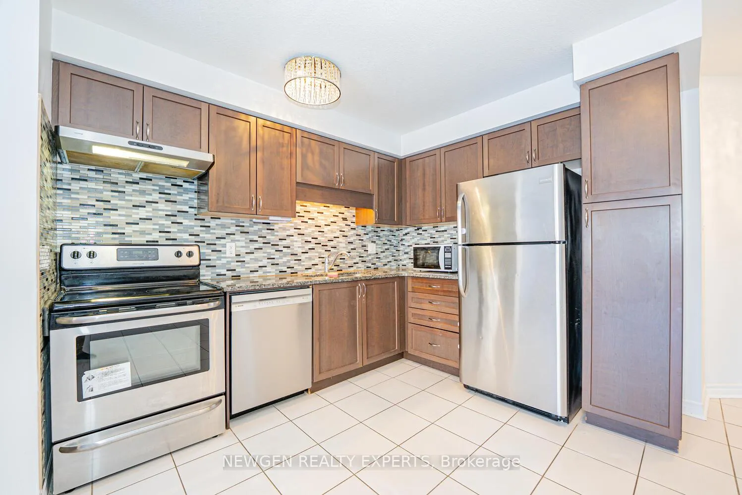 Photo 8 of Unit 34, 34 Arlington Crescent, Guelph, Pineridge/Westminster Woods — HOMEH