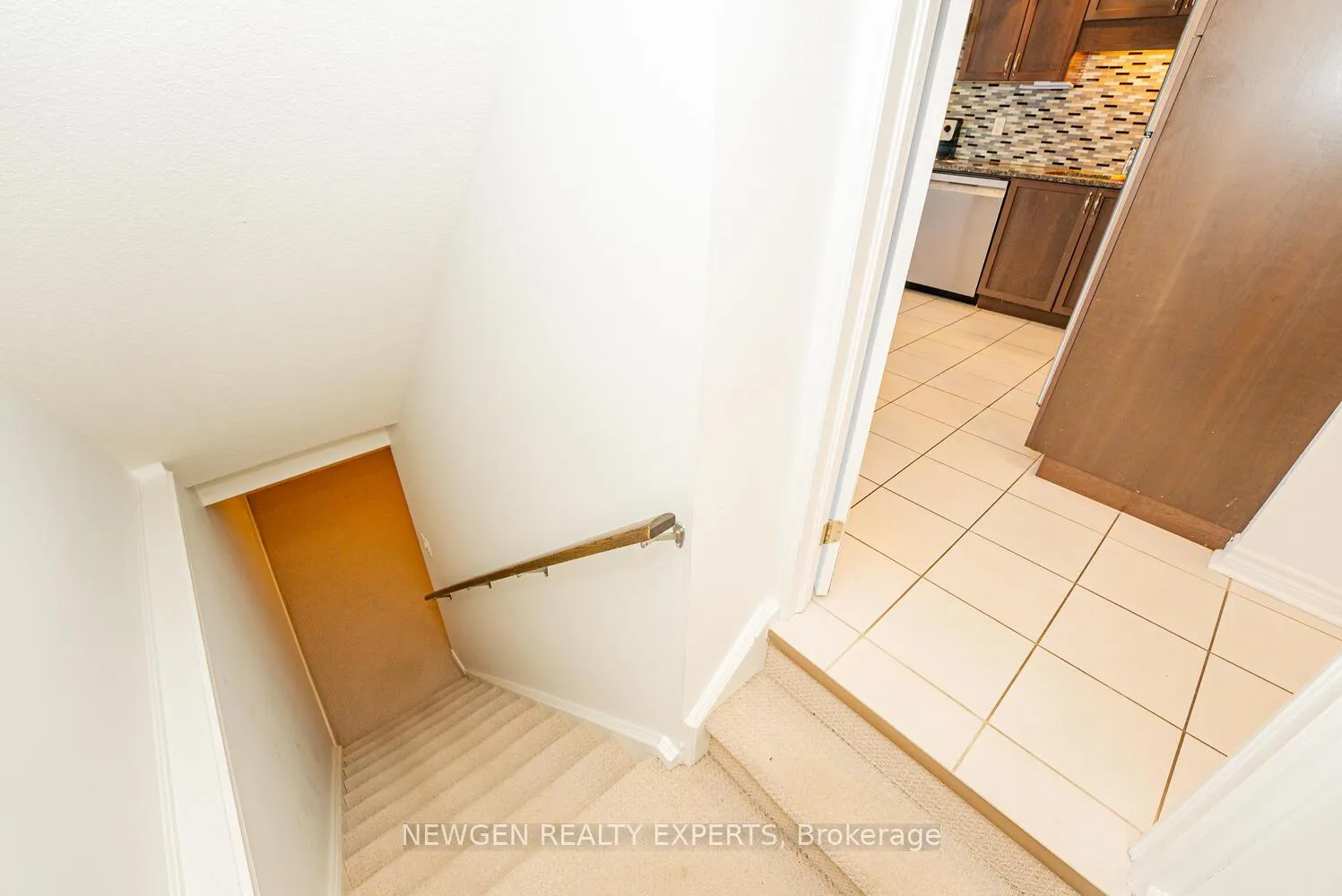 Photo 31 of Unit 34, 34 Arlington Crescent, Guelph, Pineridge/Westminster Woods — HOMEH
