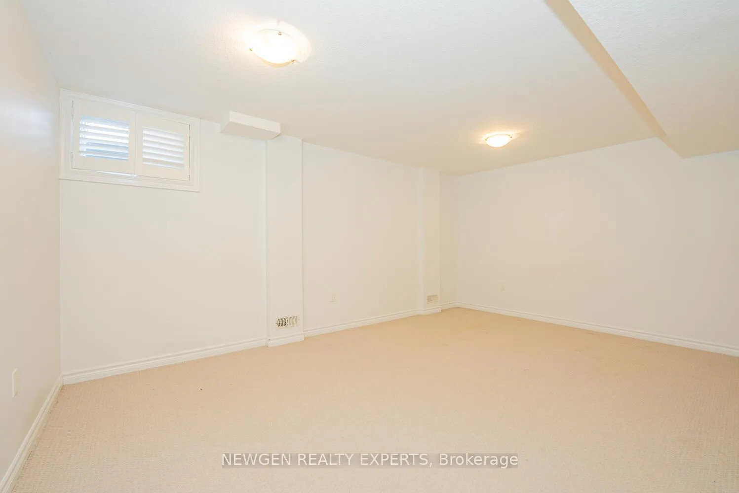 Photo 32 of Unit 34, 34 Arlington Crescent, Guelph, Pineridge/Westminster Woods — HOMEH
