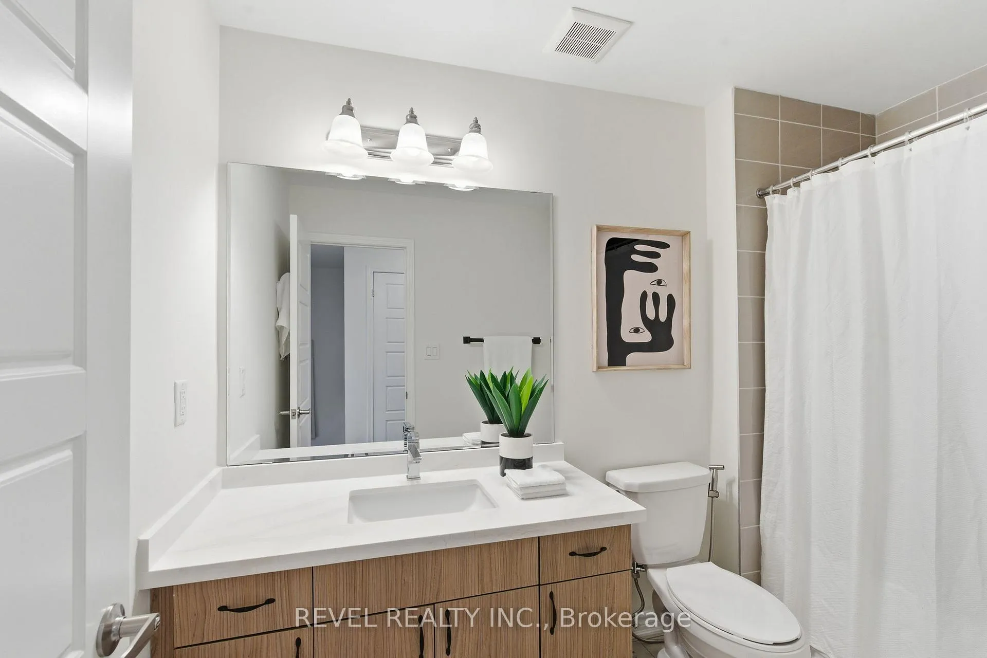Photo 38 of 3344 Thunderbird Promenade, Pickering, Rural Pickering — HOMEH
