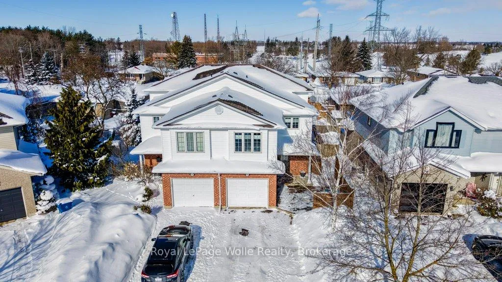Photo 26 of 84 Walsh Crescent, Stratford — HOMEH