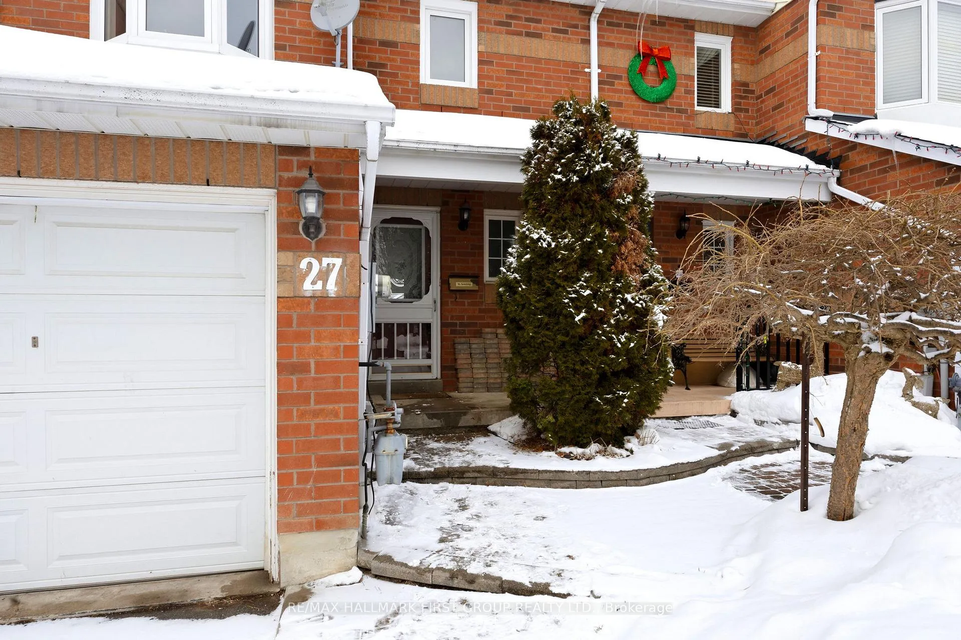 Photo 2 of 27 Mccullock Crescent, Ajax, Northwest Ajax — HOMEH