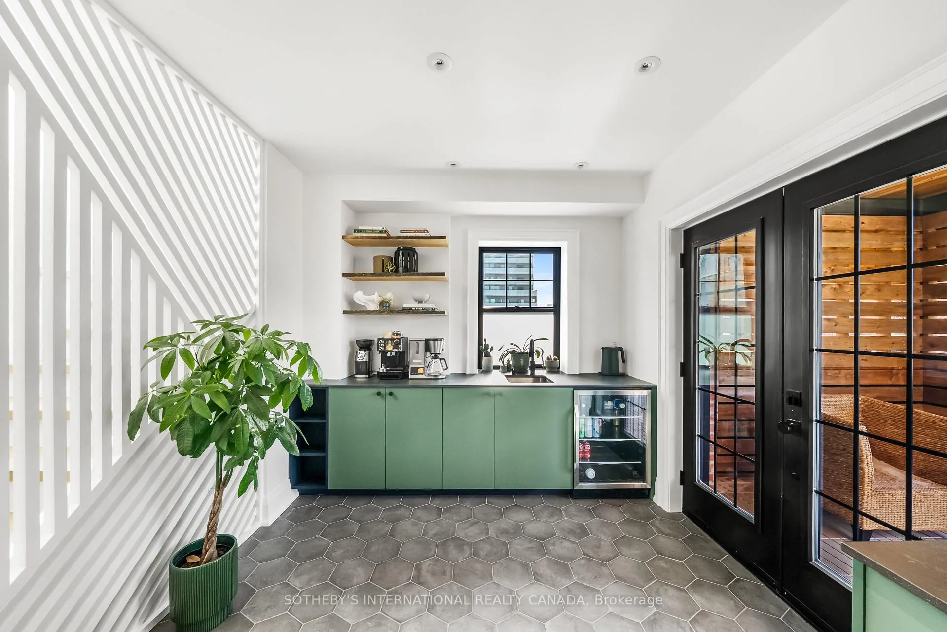 Photo 16 of 212 Winona Drive, Toronto, Oakwood Village — HOMEH
