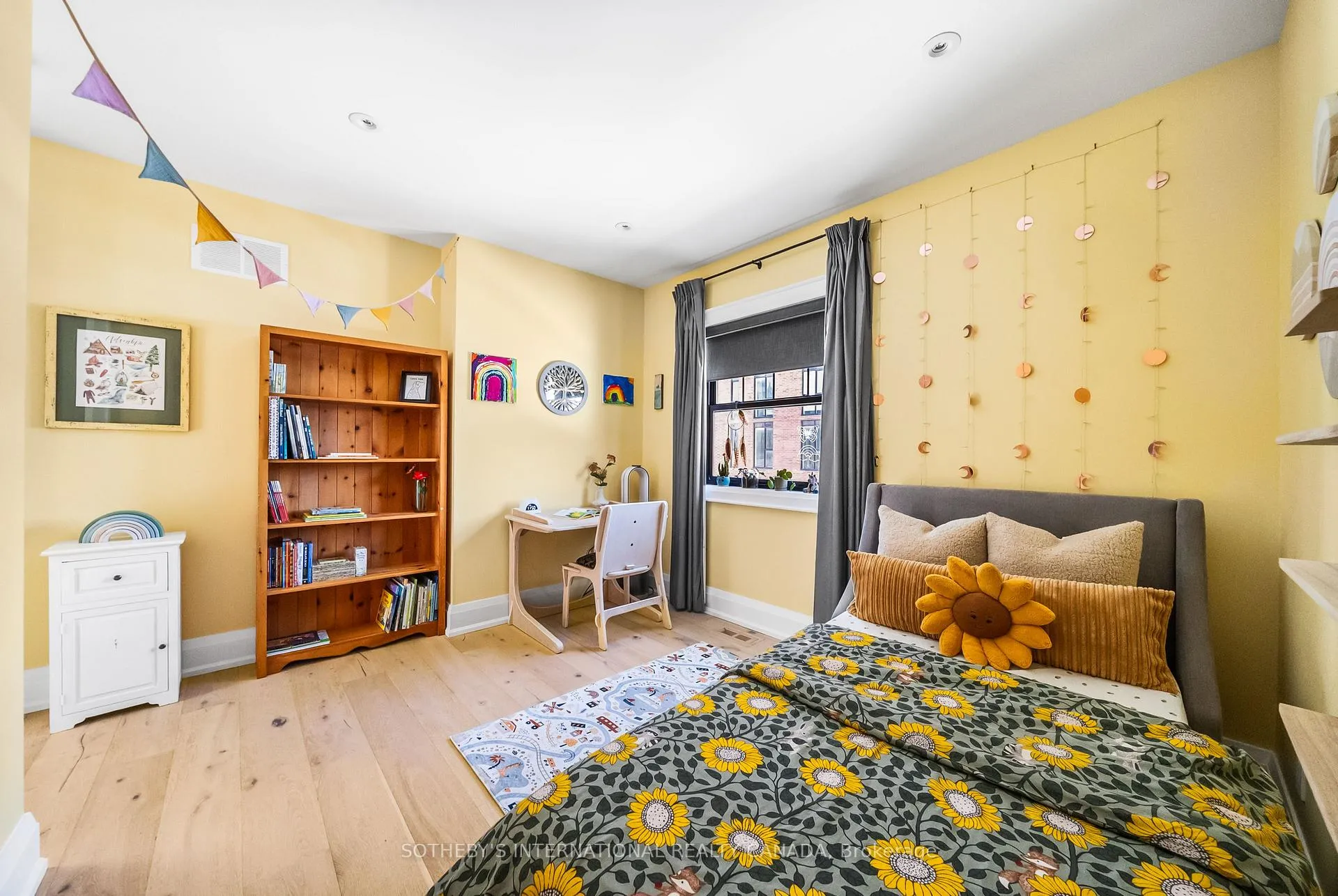 Photo 24 of 212 Winona Drive, Toronto, Oakwood Village — HOMEH