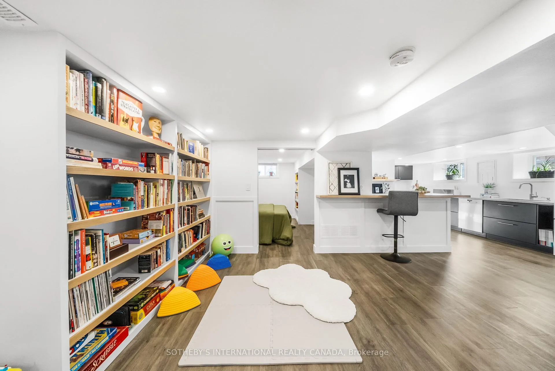 Photo 40 of 212 Winona Drive, Toronto, Oakwood Village — HOMEH