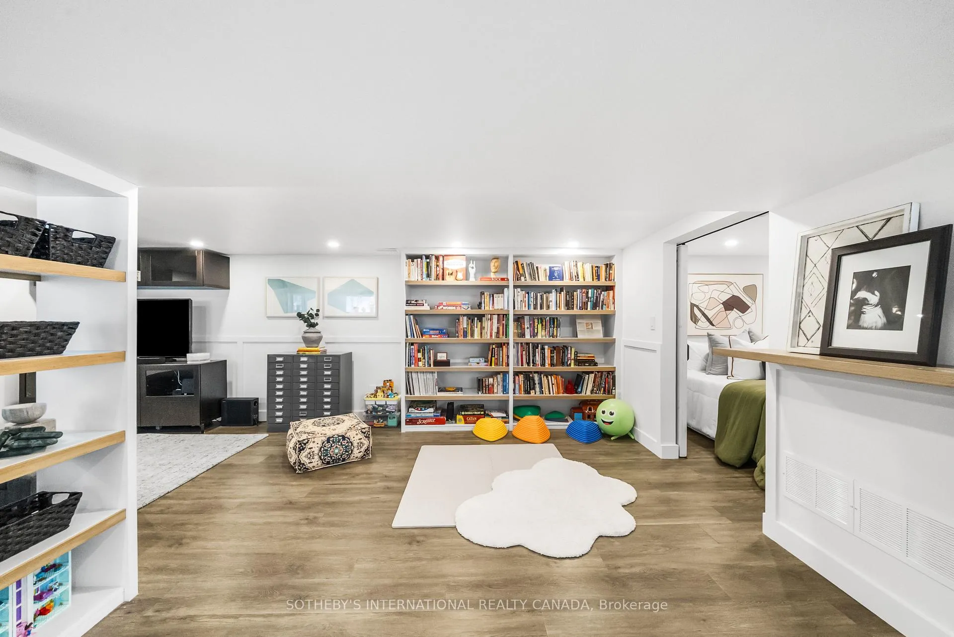 Photo 42 of 212 Winona Drive, Toronto, Oakwood Village — HOMEH