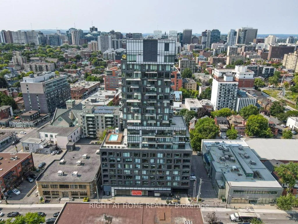 Photo of Unit 2002, 203 Catherine Street