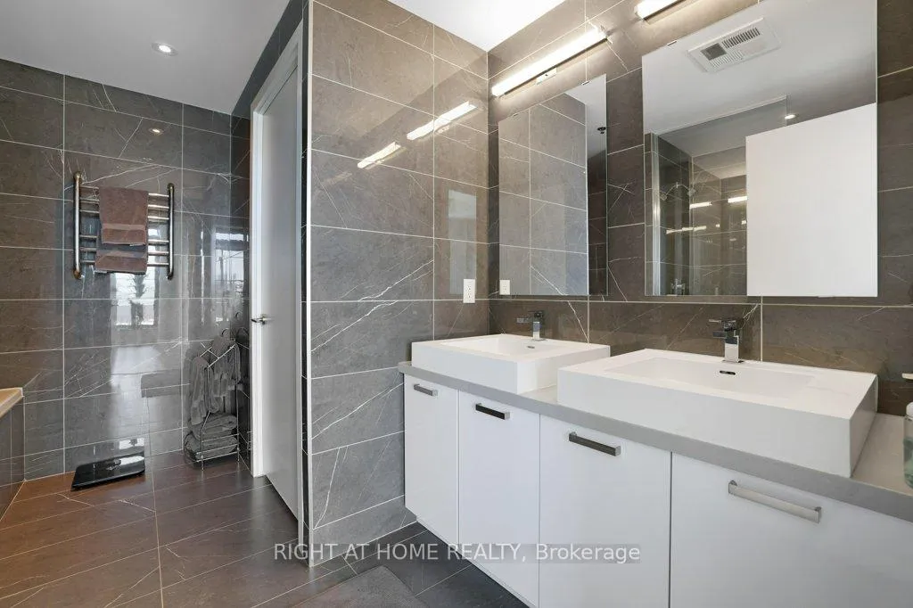Photo 15 of Unit 2002, 203 Catherine Street, Ottawa, Ottawa Centre — HOMEH