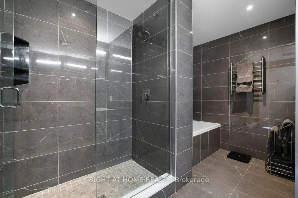 Photo 16 of Unit 2002, 203 Catherine Street, Ottawa, Ottawa Centre — HOMEH