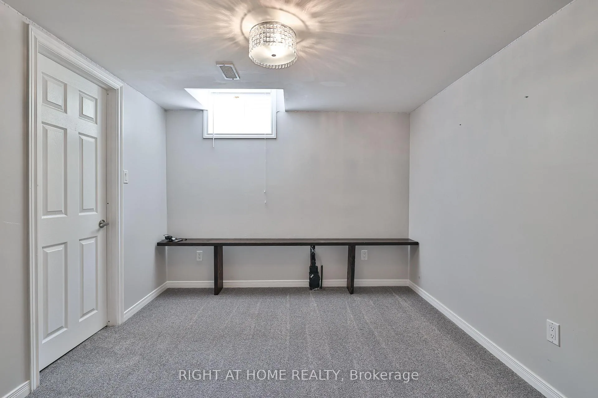 Photo 39 of 823 Greenly Drive, Cobourg — HOMEH