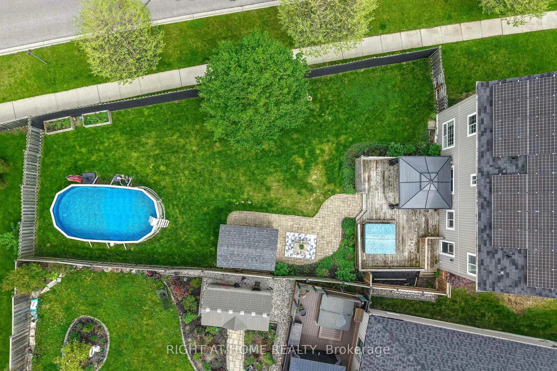 Photo 46 of 823 Greenly Drive, Cobourg — HOMEH