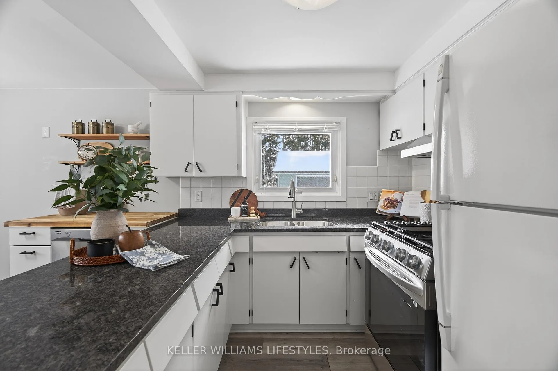 Photo 18 of 394 Beattie Street, Strathroy-Caradoc, SW — HOMEH