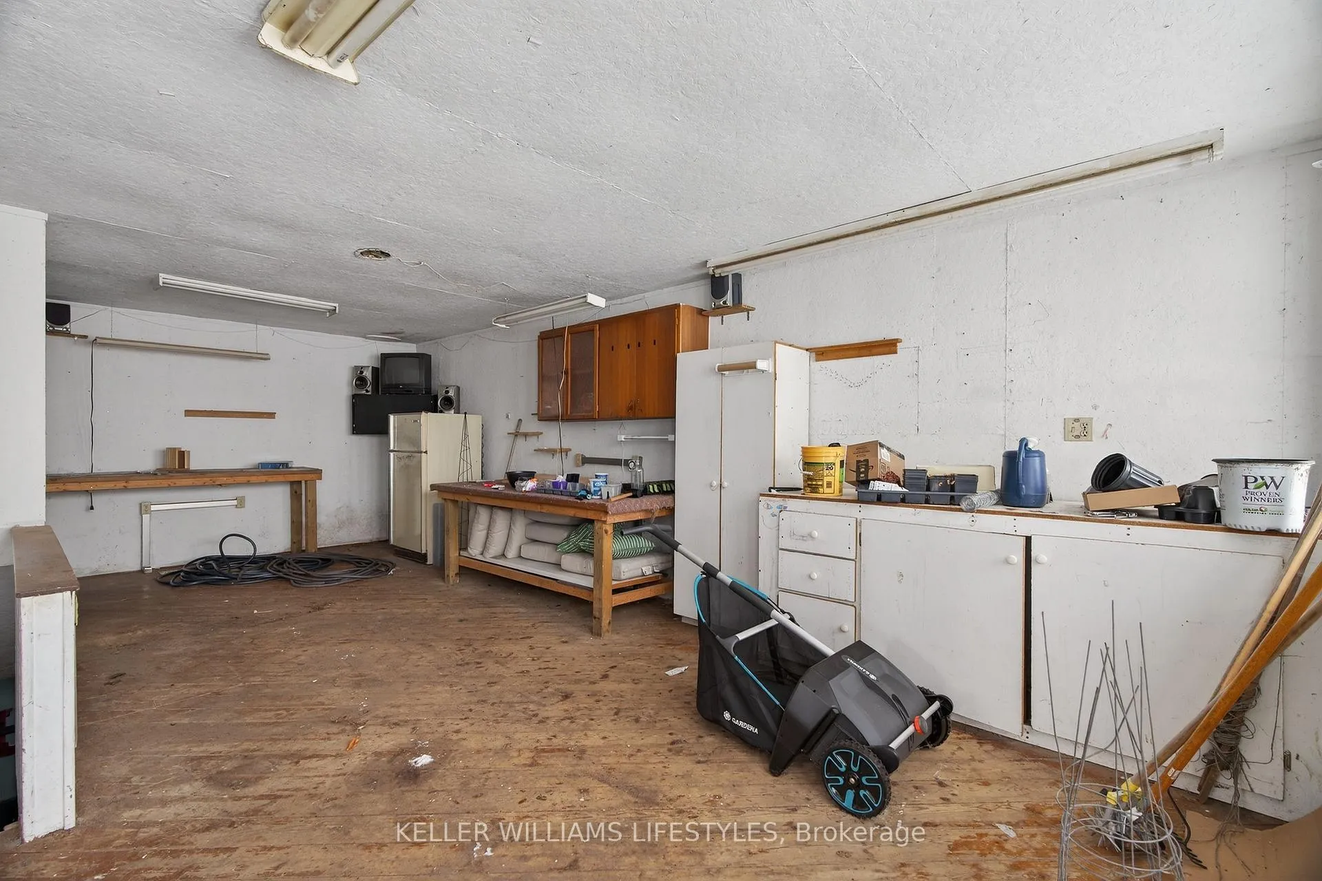Photo 35 of 394 Beattie Street, Strathroy-Caradoc, SW — HOMEH