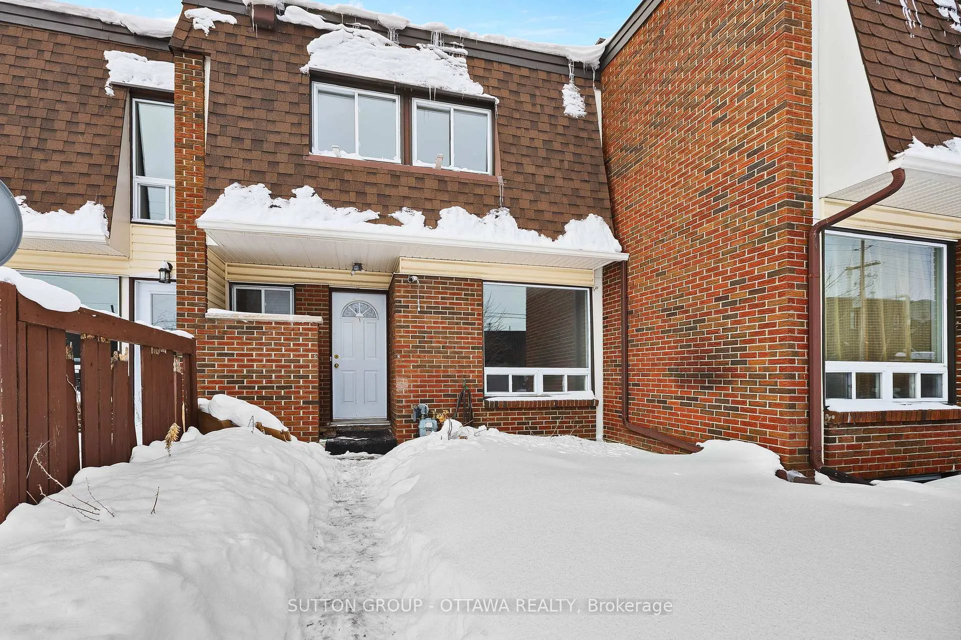 Photo 1 of Unit 68, 2939 Fairlea Crescent, Ottawa, Heron Gate/Industrial Park — HOMEH